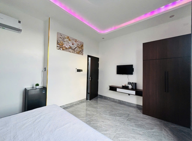 Khách Sạn Vạn Phú Đức Hòa Gía Tốt