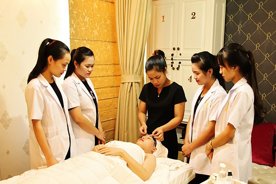 Tại sao nhu cầu Học nghề spa trọn gói giá rẻ đang bùng nổ?
