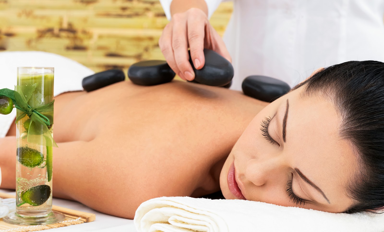 Lợi ích tuyệt vời của việc duy trì thói quen xông hơi đá nóng