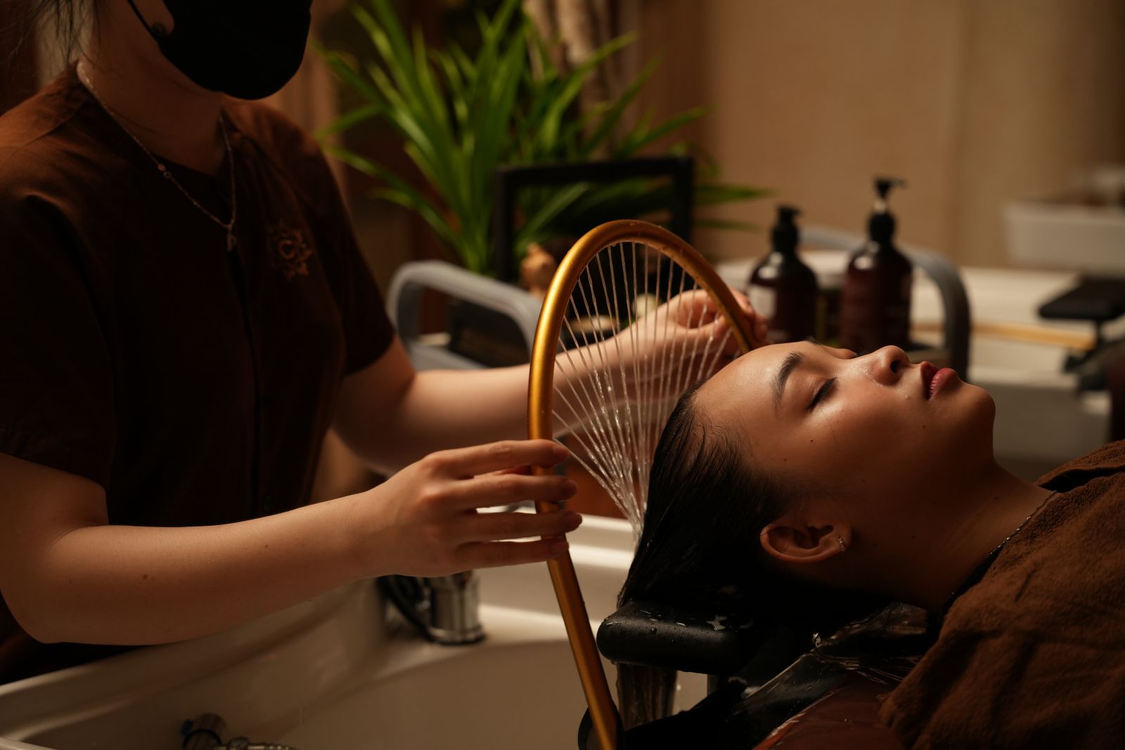 Lợi Ích Khi Gội Đầu Dưỡng Sinh Đúng Quy Trình
